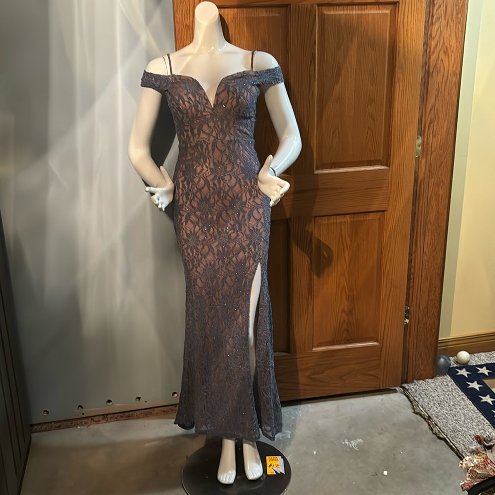 Ladies gown